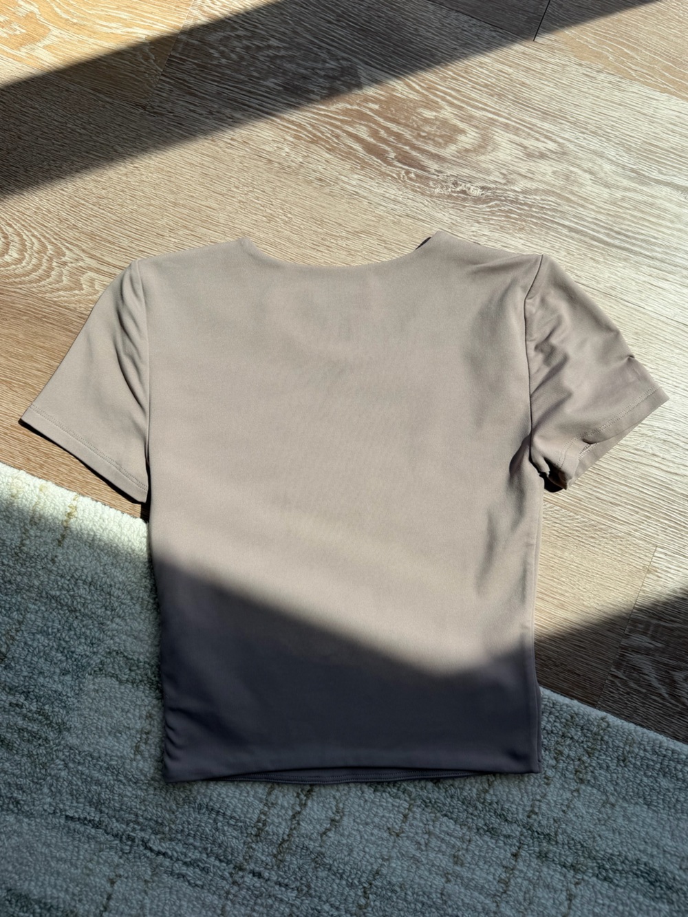 NWOT Babaton tee - Picture 3 of 3